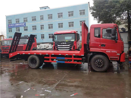 ���������{��8��ƽ��܇